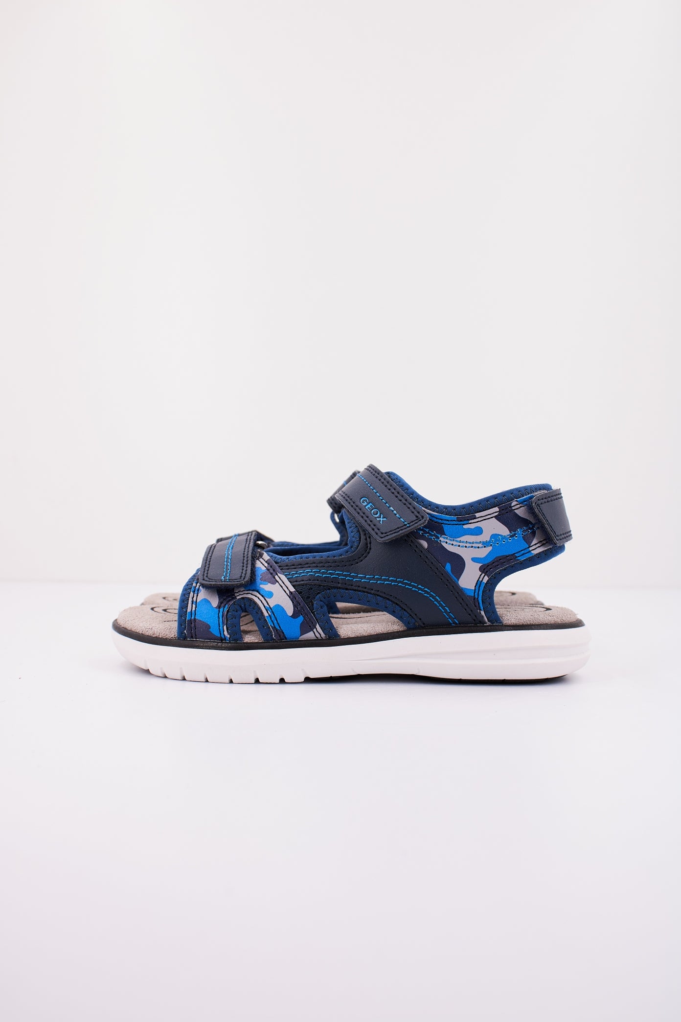 GEOX J SANDAL MARATEA BOY en color AZUL  (1)