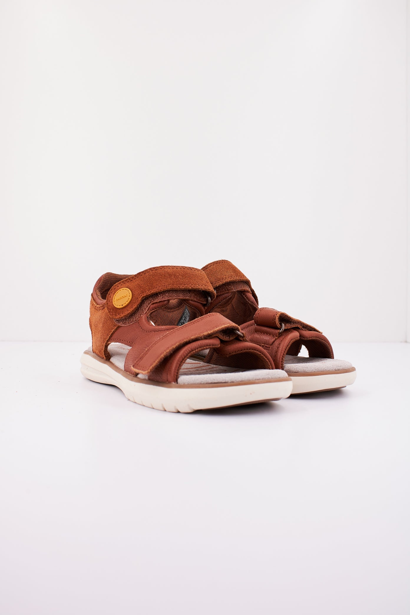 GEOX J SANDAL MARATEA BOY en color MARRON  (2)