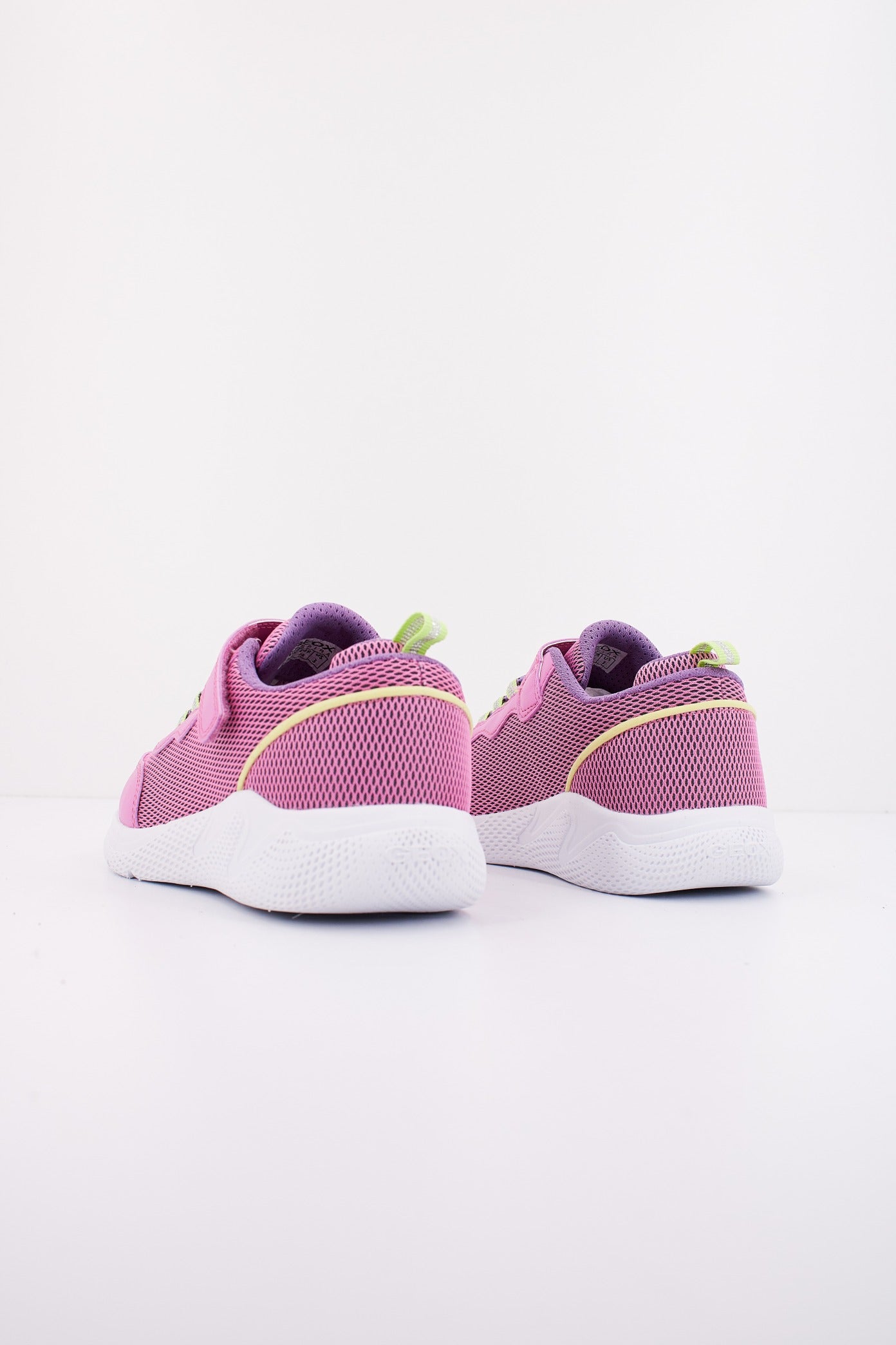 GEOX J SPRINTYE GIRL en color ROSA  (3)