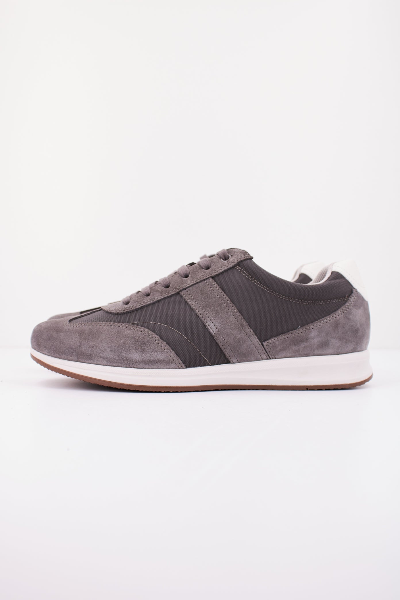 GEOX U AVERY en color GRIS  (1)