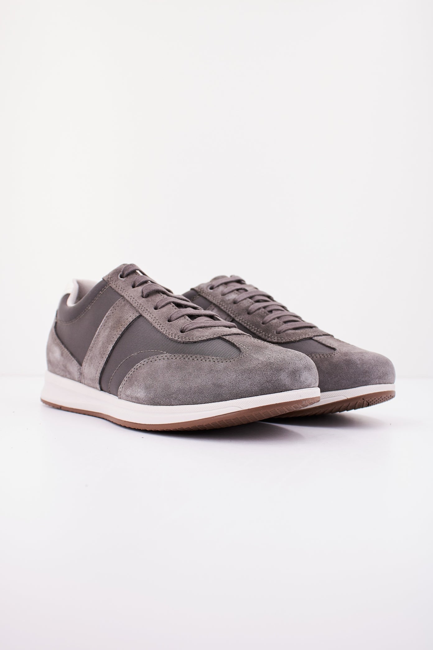 GEOX U AVERY en color GRIS  (2)