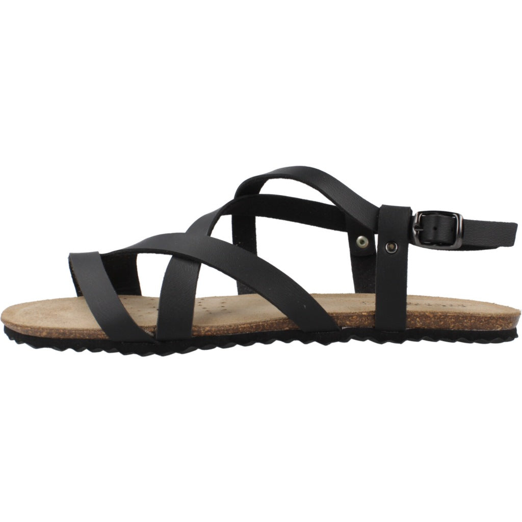 GEOX D BRIONIA LOW en color NEGRO  (2)