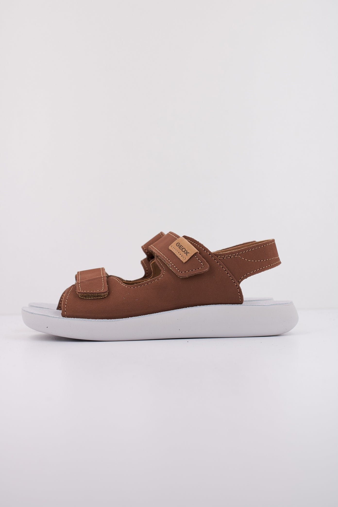 GEOX J SANDAL LIGHTFLOPPY en color MARRON  (1)