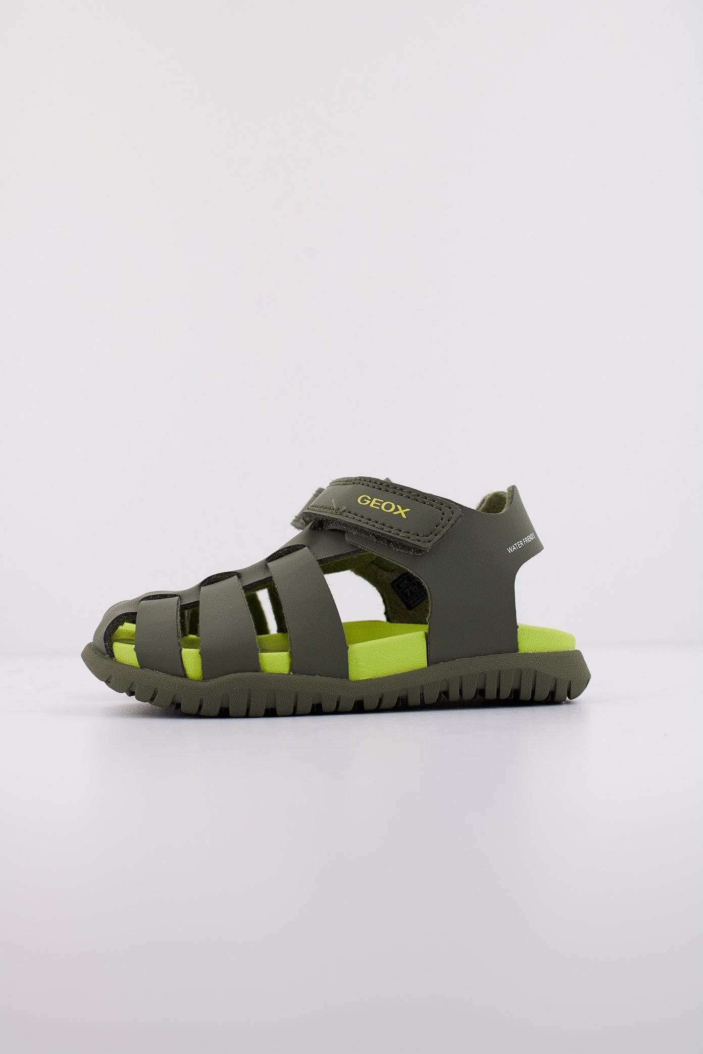 GEOX B SANDAL FUSBETTO BO en color VERDE  (1)