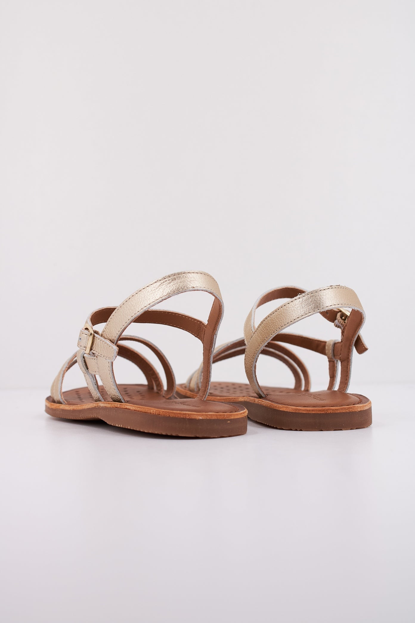 GEOX J SANDAL EOLIE GIRL en color ORO  (4)