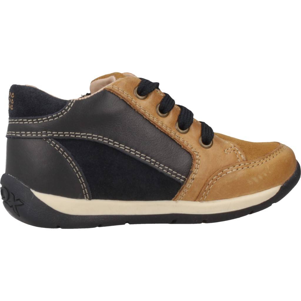 GEOX B EACH BOY en color MARRON CLARO  (4)