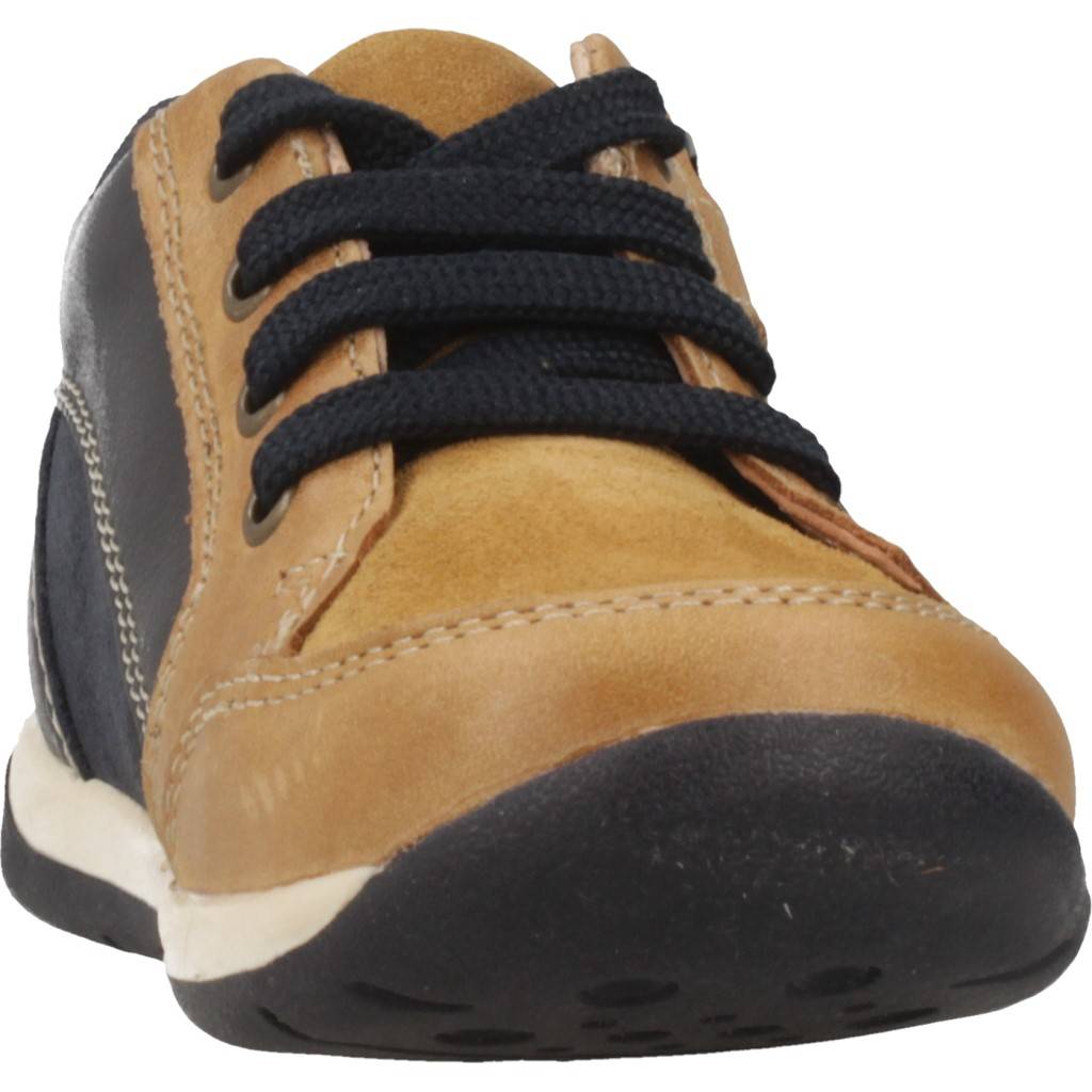 GEOX B EACH BOY en color MARRON CLARO  (6)