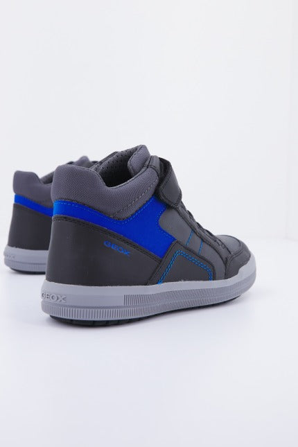 GEOX J ARZACH BOY en color GRIS  (3)