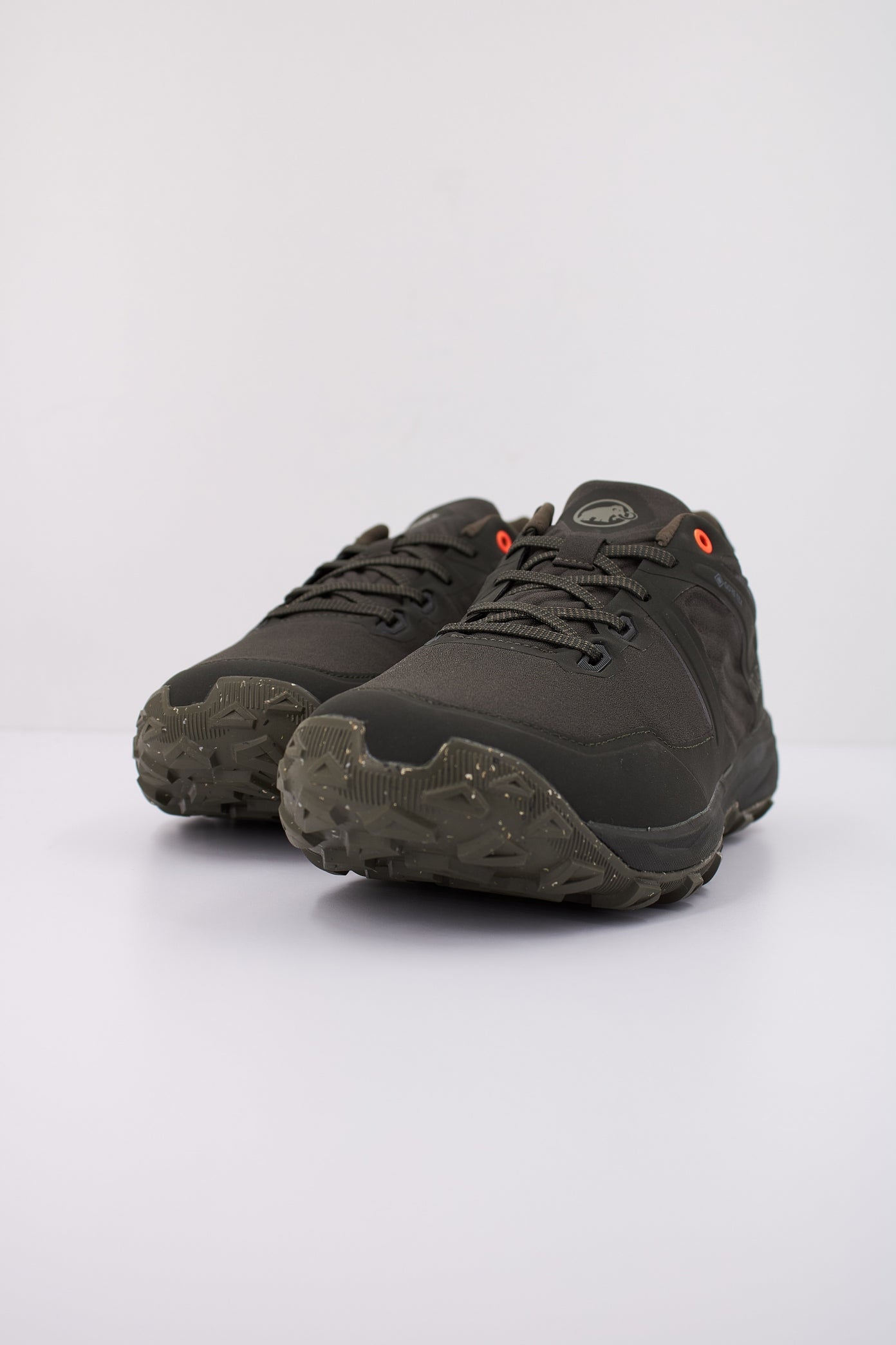 MAMMUT  ULTIMATE III en color GRIS  (2)