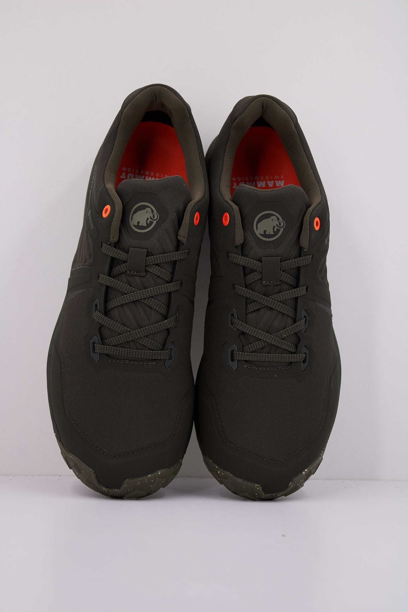 MAMMUT  ULTIMATE III en color GRIS  (3)