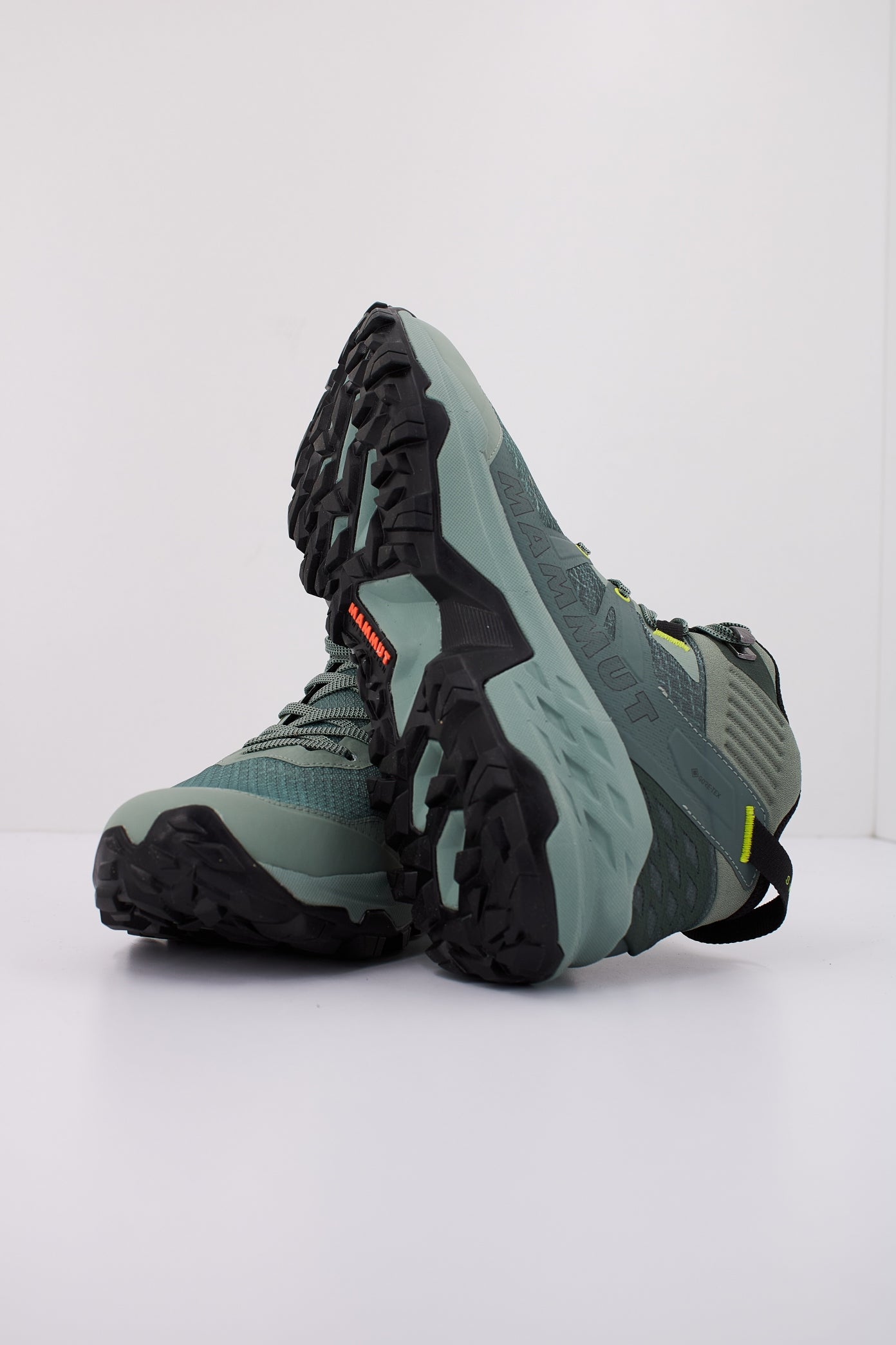 MAMMUT  SERTIG II MID GTX en color VERDE  (5)