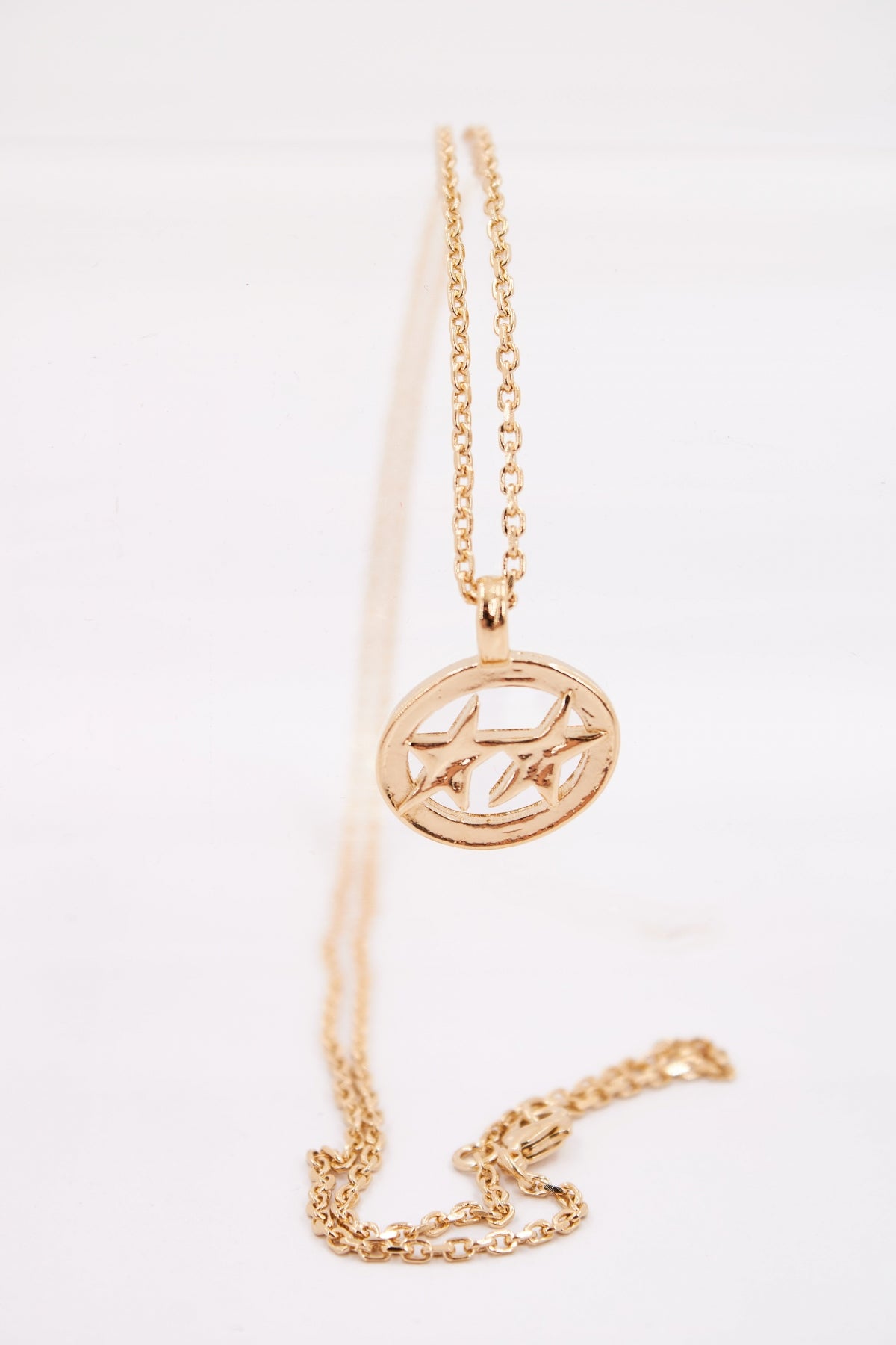 TWOJEYS SUPERSTAR NECKLACE en color ORO  (1)