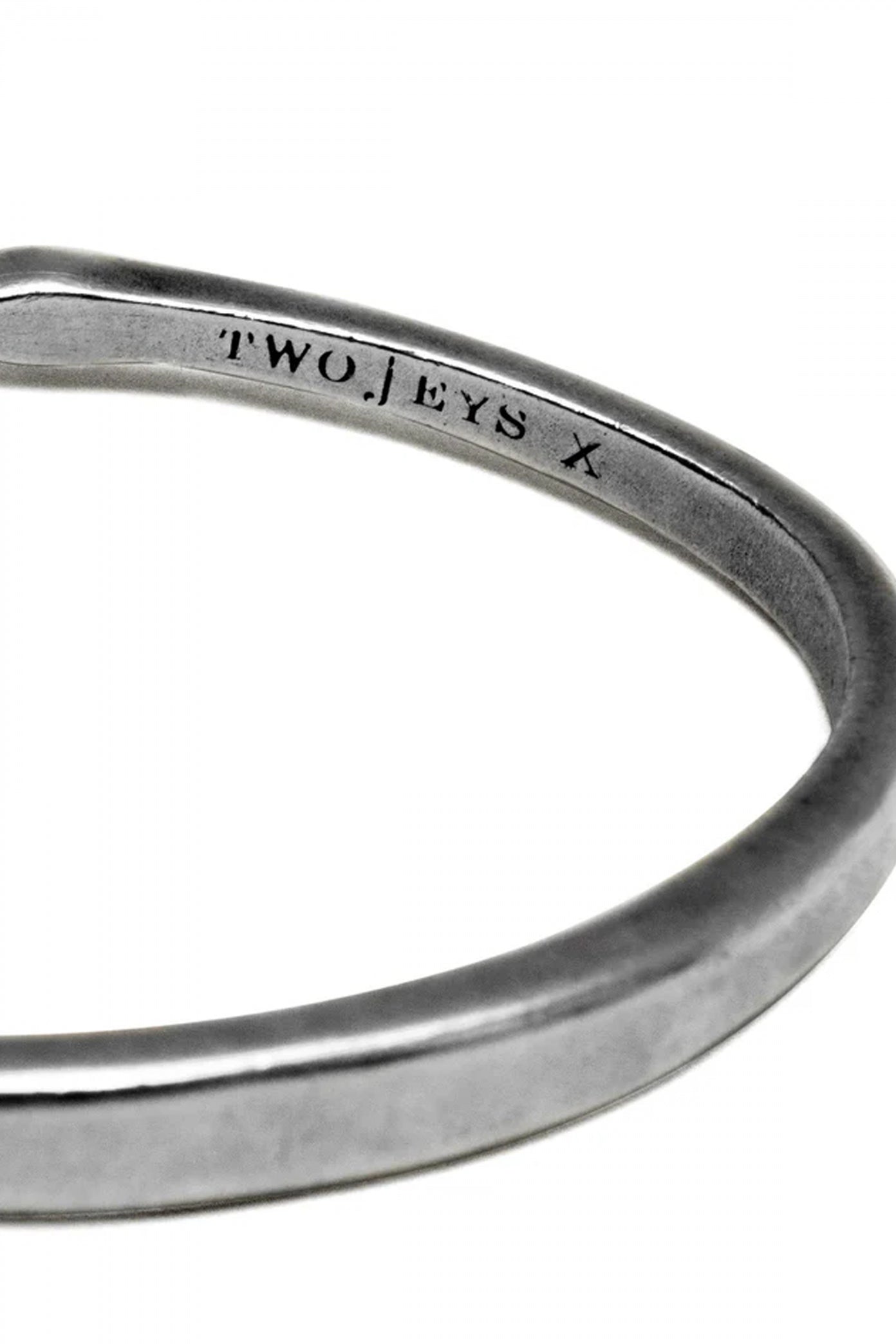 TWOJEYS  BRACELET en color PLATA  (2)