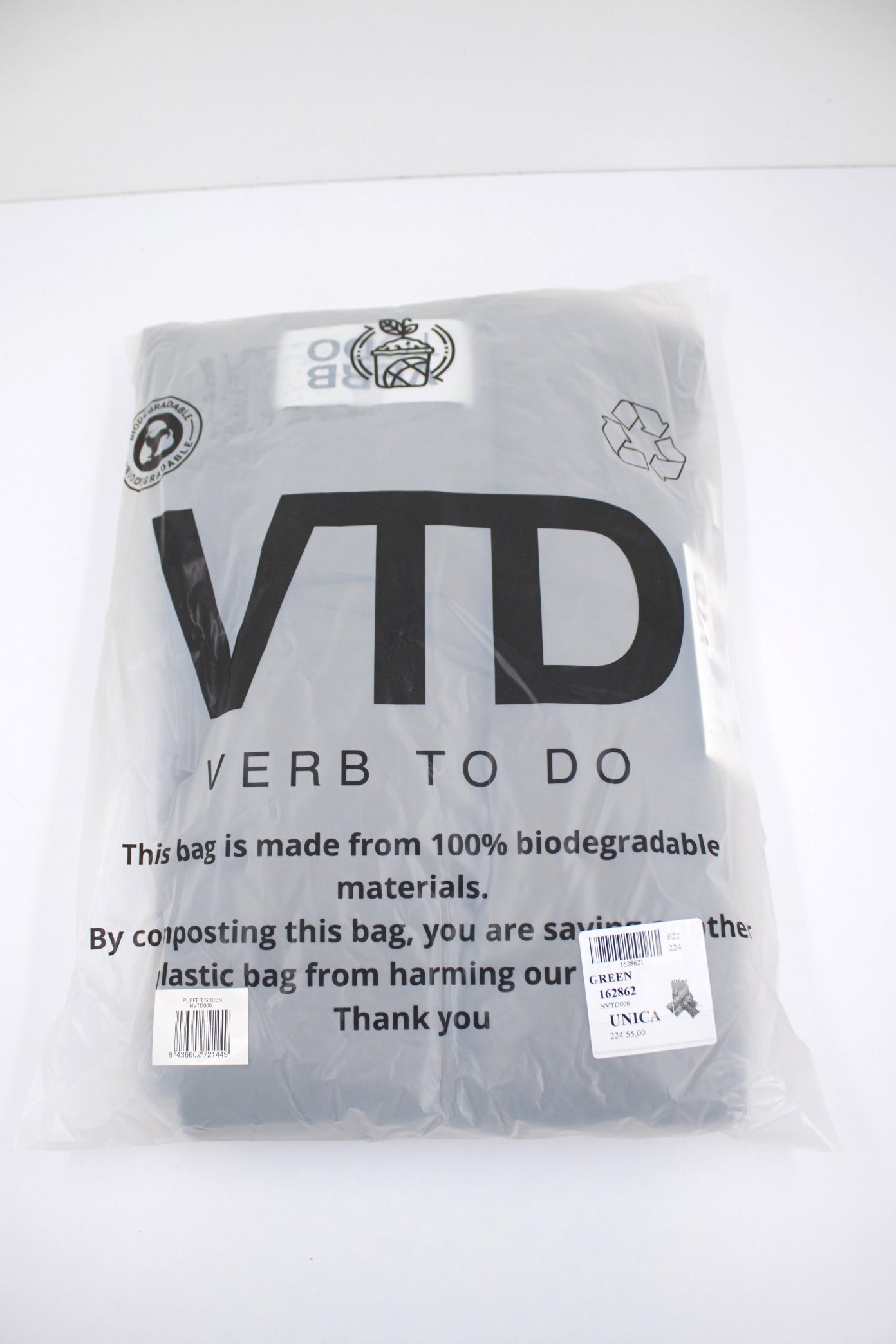 VERB TO DO PUFFER SCARF en color VERDE  (4)