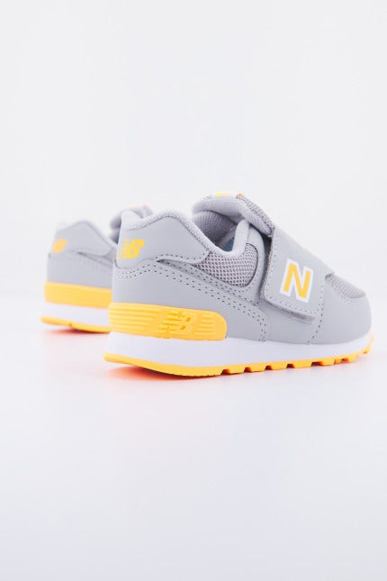 NEW BALANCE IV CHG en color GRIS  (4)