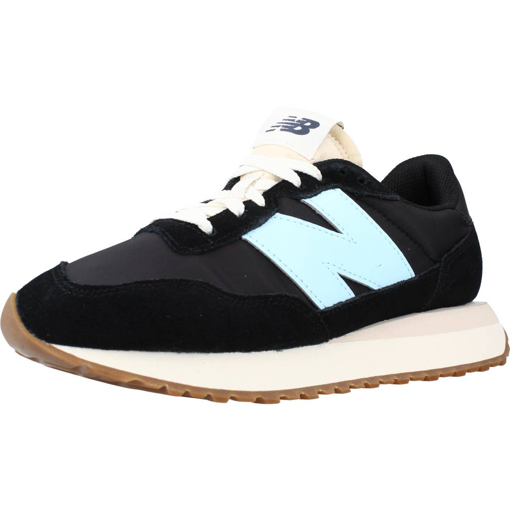 NEW BALANCE WS GD en color NEGRO  (4)