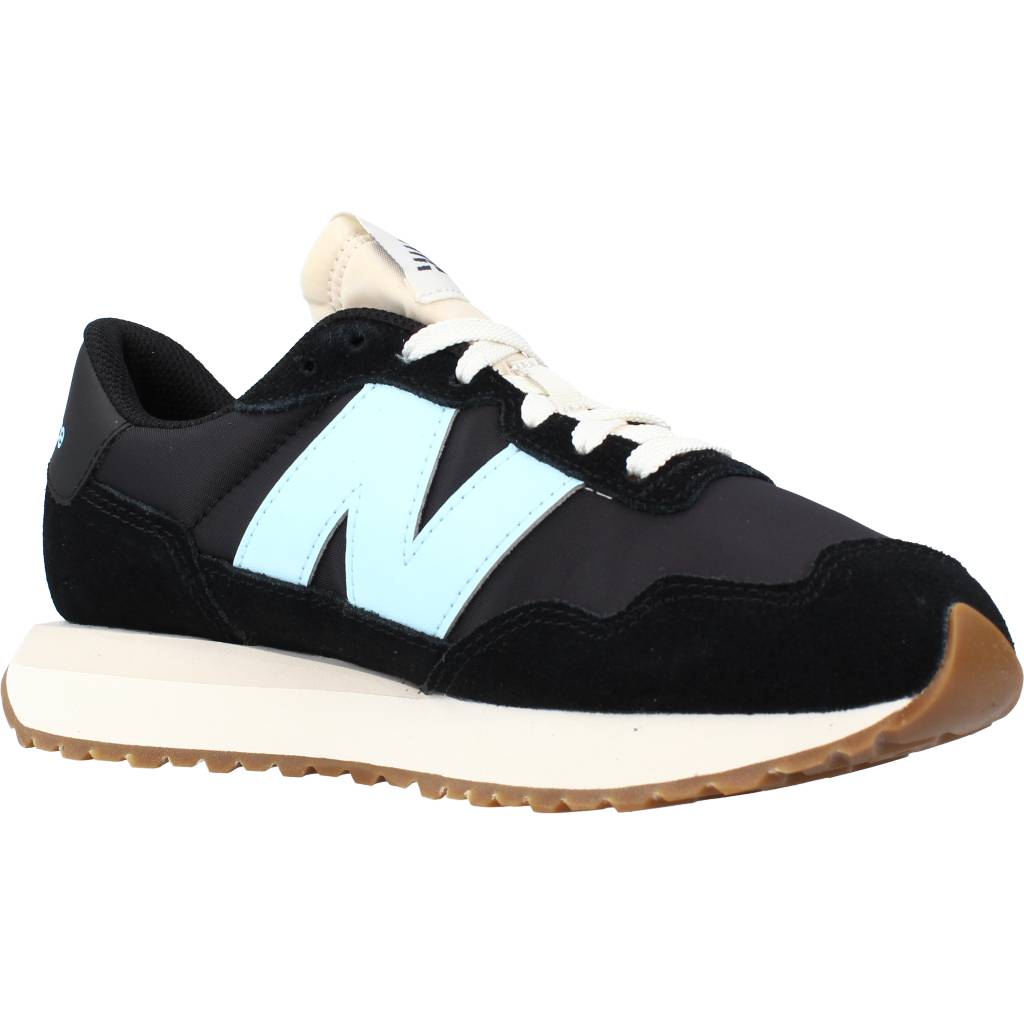 NEW BALANCE WS GD en color NEGRO  (7)