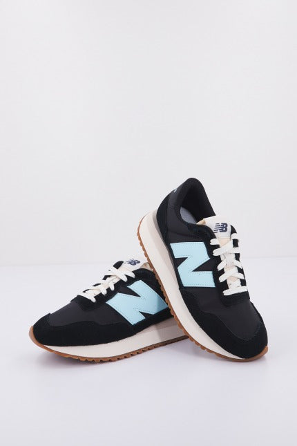 NEW BALANCE WS GD en color NEGRO  (2)