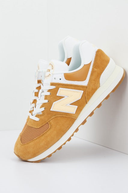 NEW BALANCE U en color MARRON  (1)