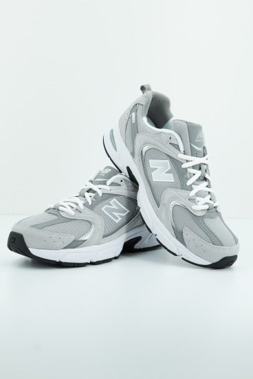 NEW BALANCE MR CK  en color GRIS  (2)