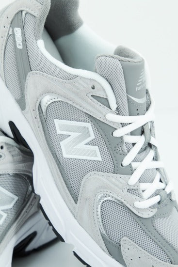 NEW BALANCE MR CK  en color GRIS  (3)