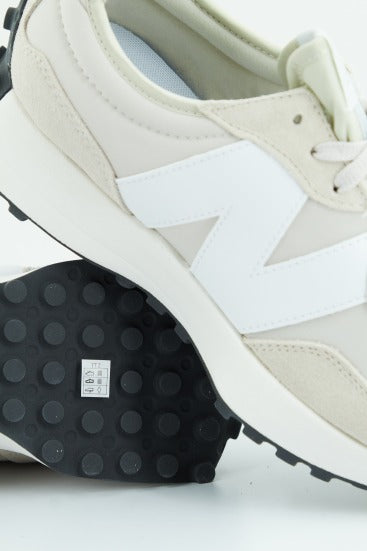 NEW BALANCE U EE en color BEIS  (4)