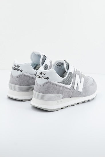 NEW BALANCE U FGR en color GRIS  (2)