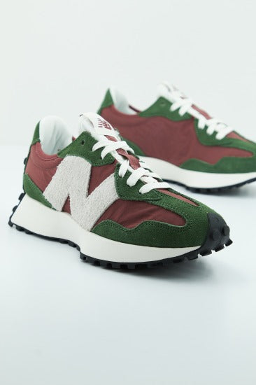 NEW BALANCE WS UO  en color VERDE  (2)