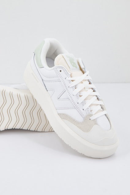 NEW BALANCE CT SG en color BLANCO  (3)