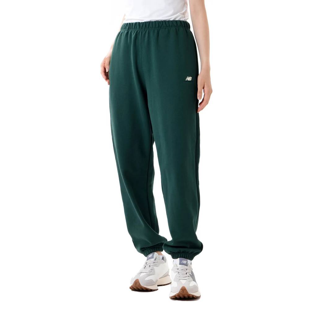 NEW BALANCE ATHLETICS REMASTERED FRENCH TERRY PANT en color VERDE  (4)