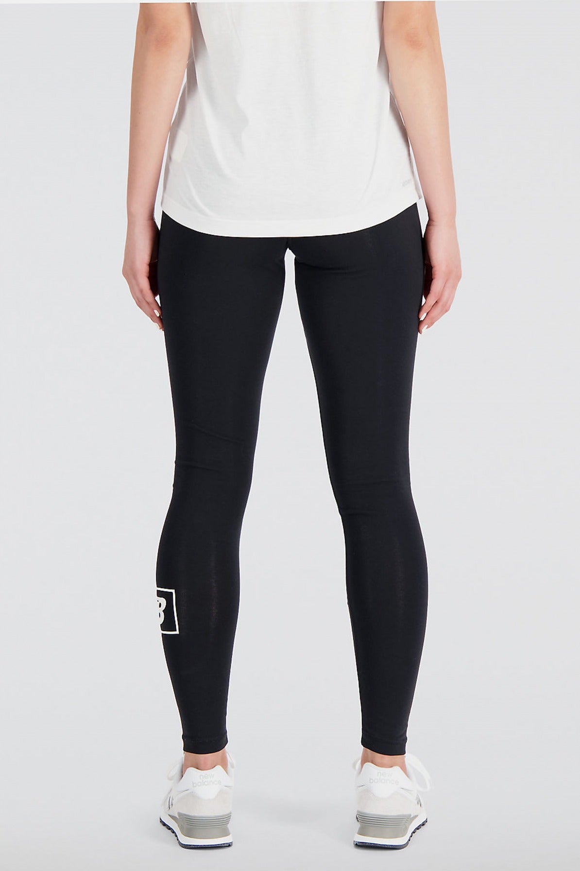 NEW BALANCE ESSENTIALS COTTON SPANDEX TIGHT en color NEGRO  (3)