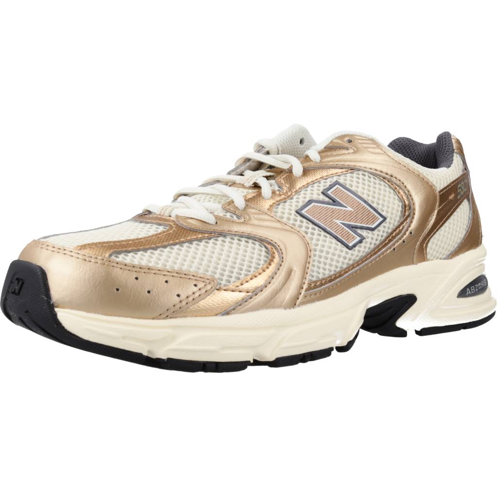 NEW BALANCE MR LA en color ORO  (4)