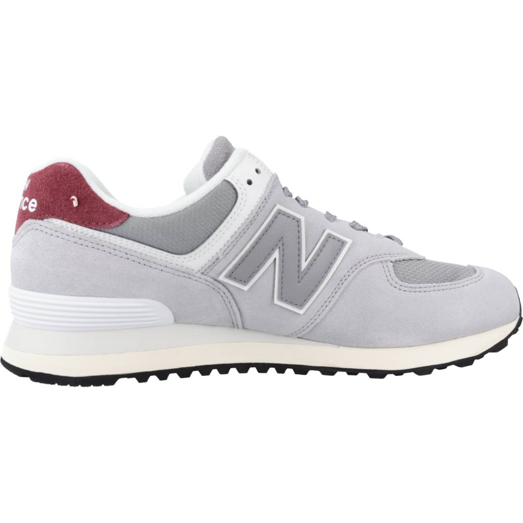 NEW BALANCE U KBR en color GRIS  (7)