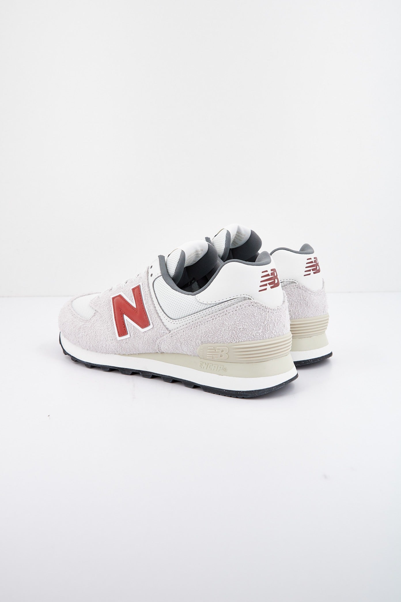 NEW BALANCE U SOR en color BLANCO  (3)