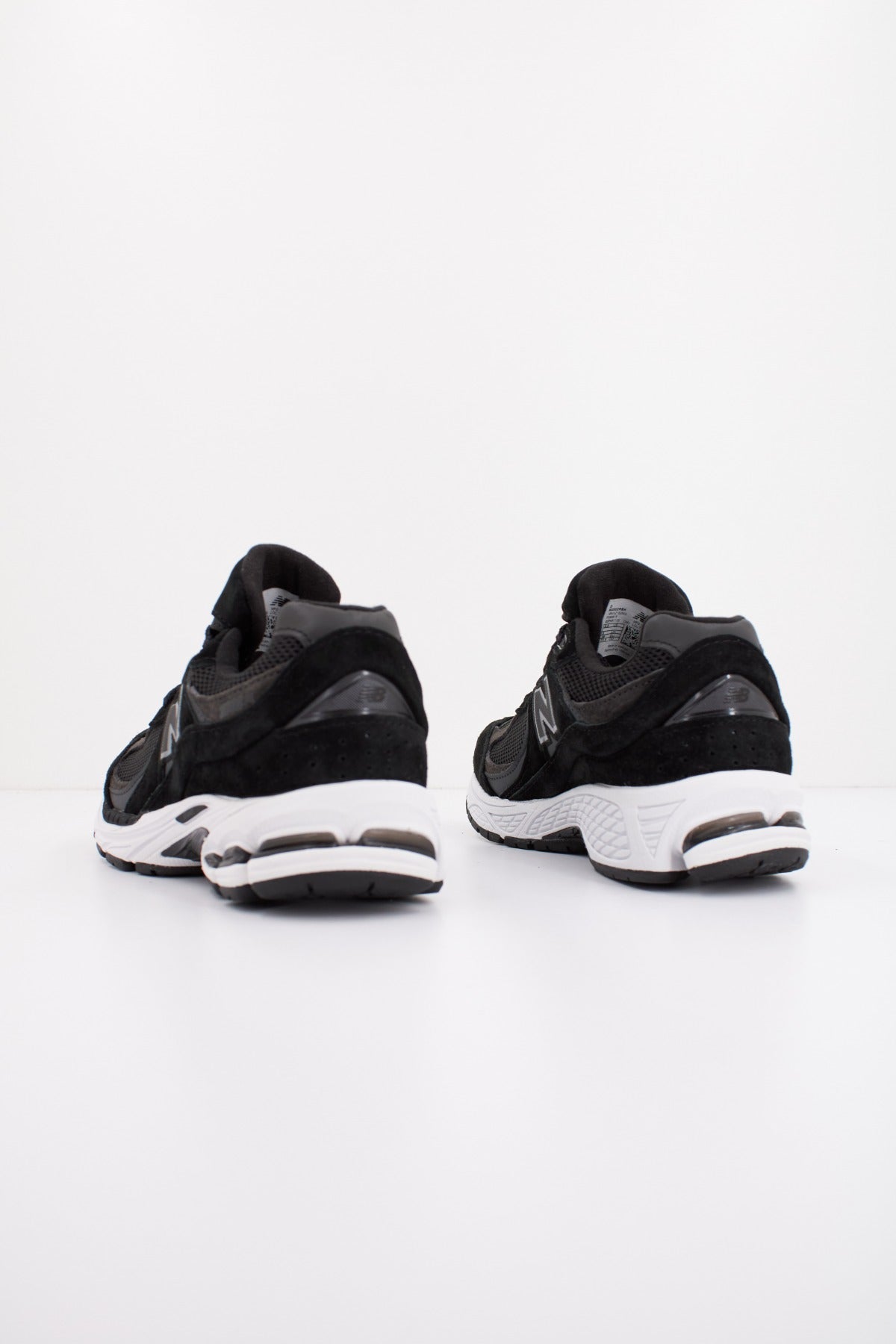 NEW BALANCE M RBK en color NEGRO  (3)