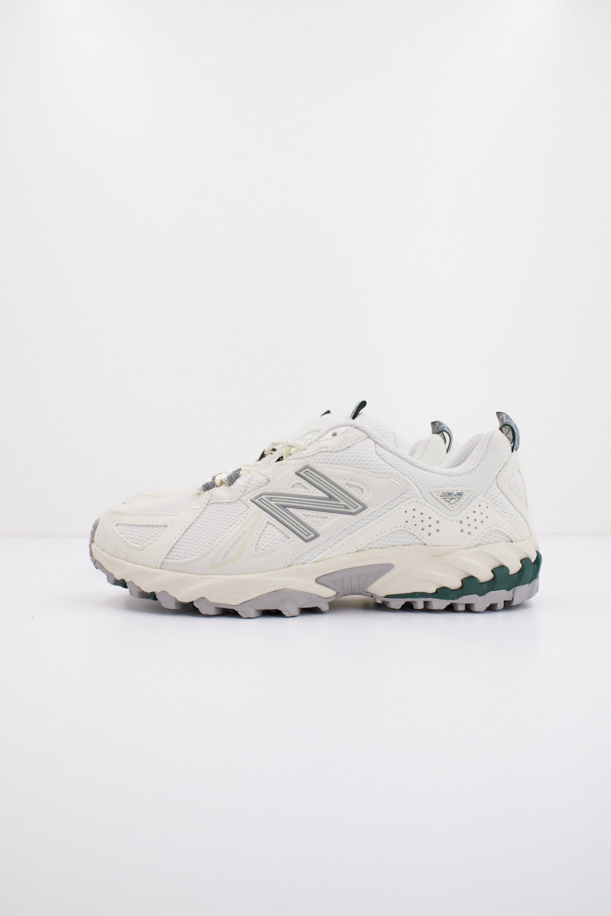 NEW BALANCE ML TAG en color BLANCO  (1)