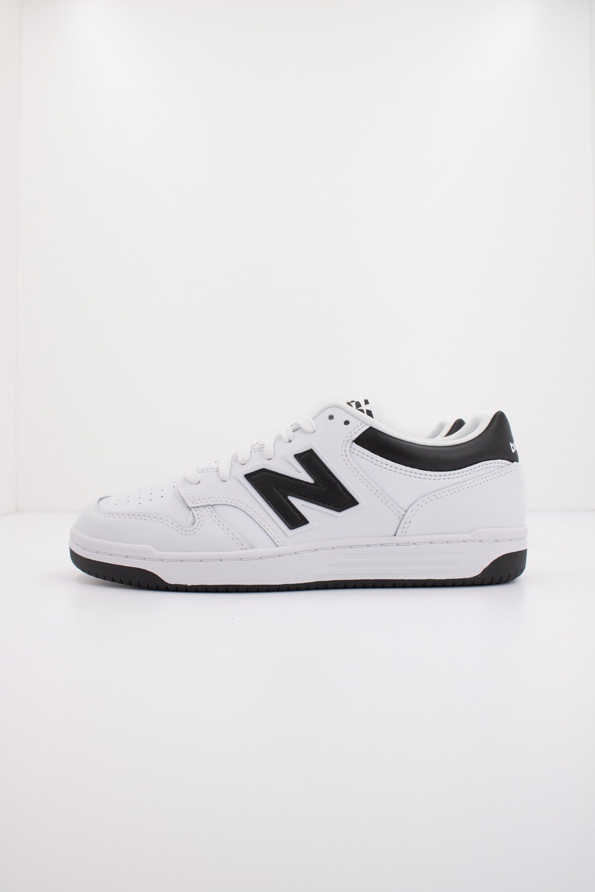 NEW BALANCE BB LBK en color BLANCO  (1)