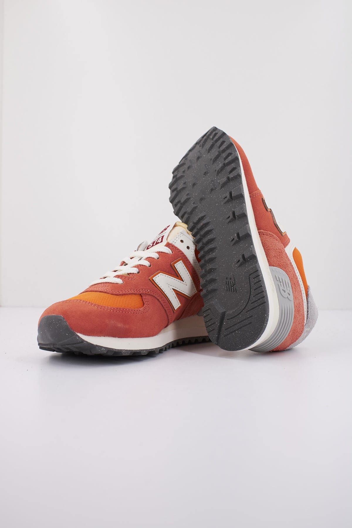 NEW BALANCE U RCB en color NARANJA  (4)