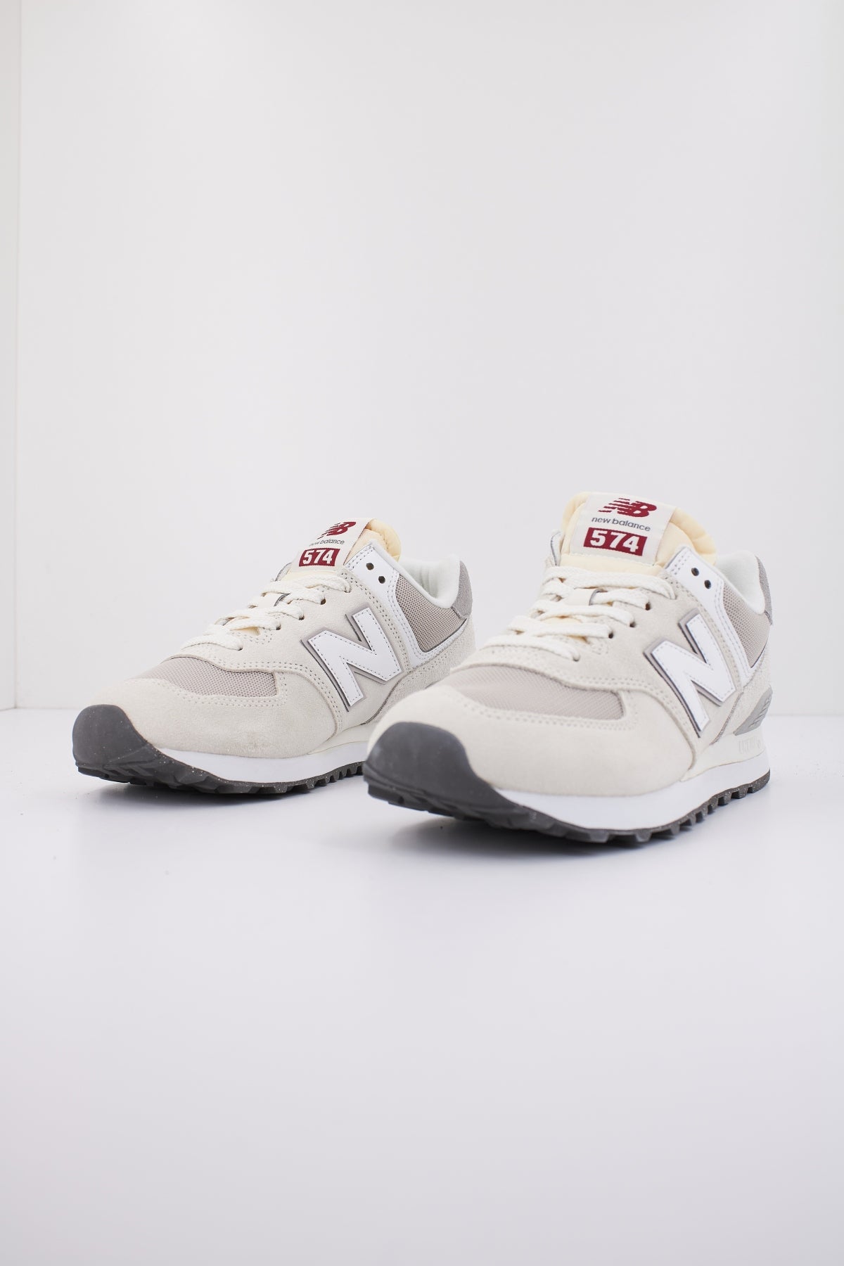 NEW BALANCE U RCD en color BEIS  (2)