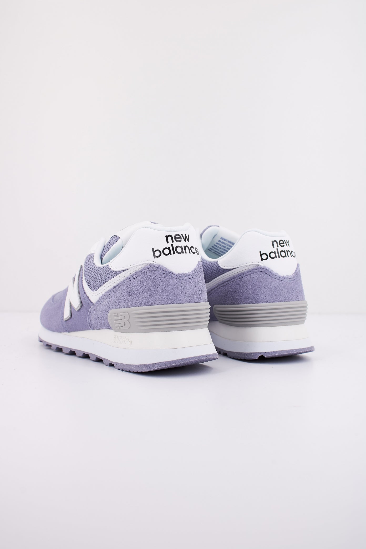 NEW BALANCE RUNNING INSPIRED en color VIOLETA  (3)