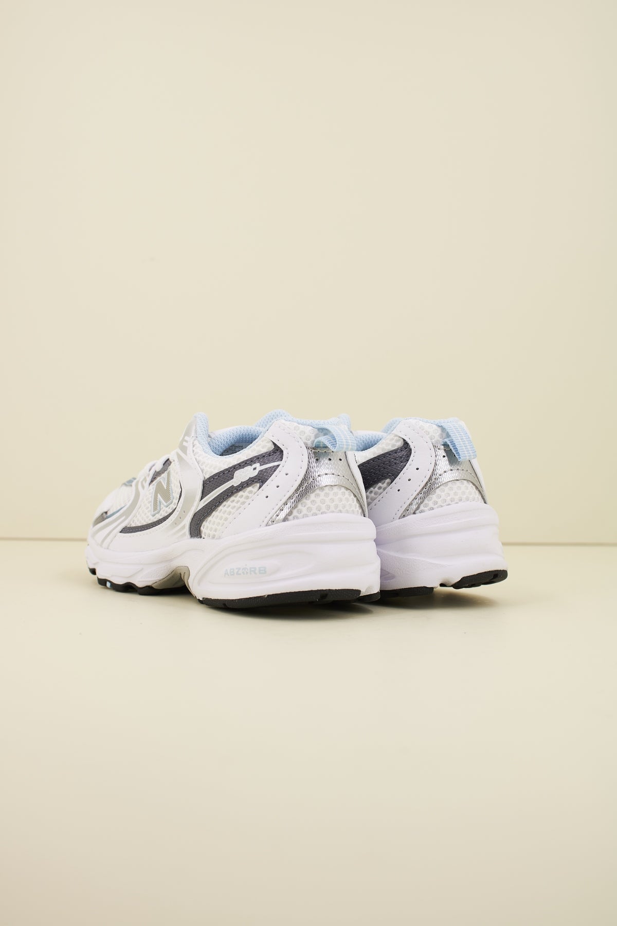 NEW BALANCE PZ RA KIDS en color BLANCO  (3)