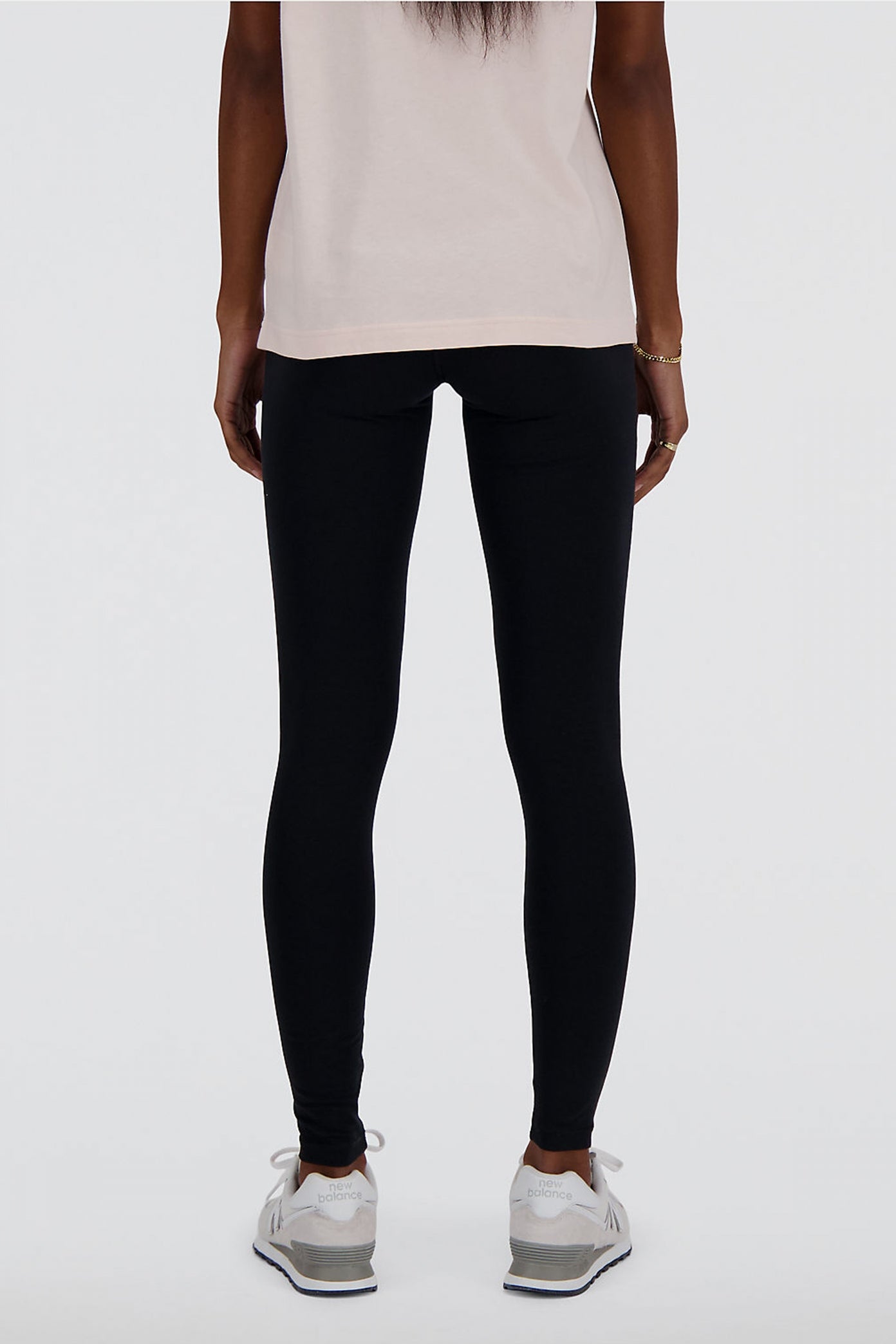 NEW BALANCE COTTON HIGH RISE LEGGING en color NEGRO  (3)