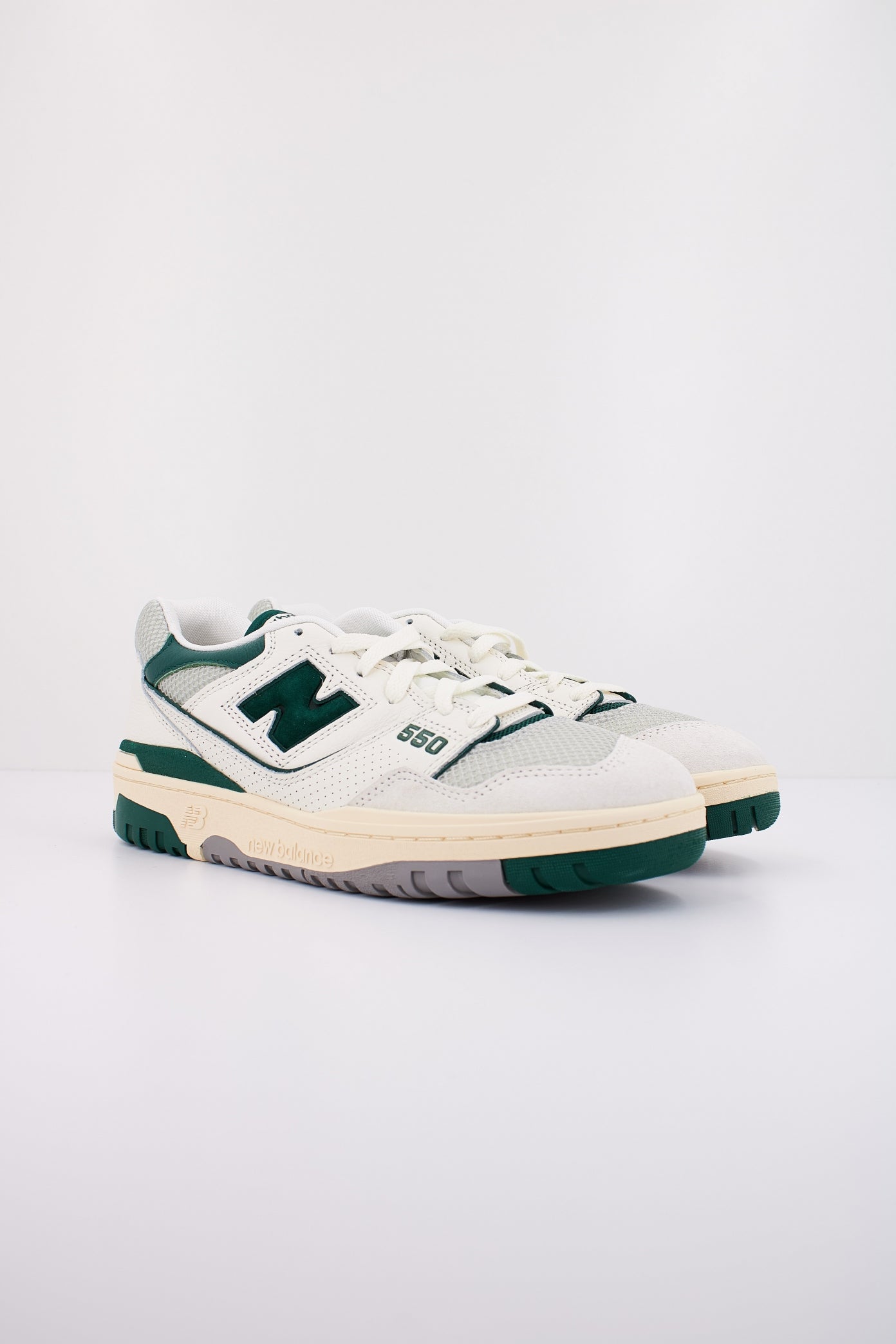 NEW BALANCE BB CPE en color BLANCO  (2)