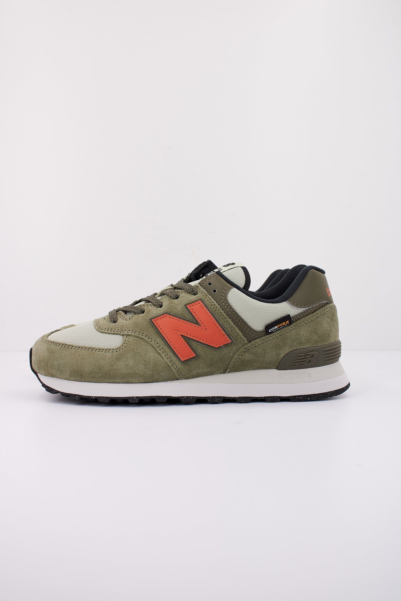 NEW BALANCE U SOC en color VERDE  (1)