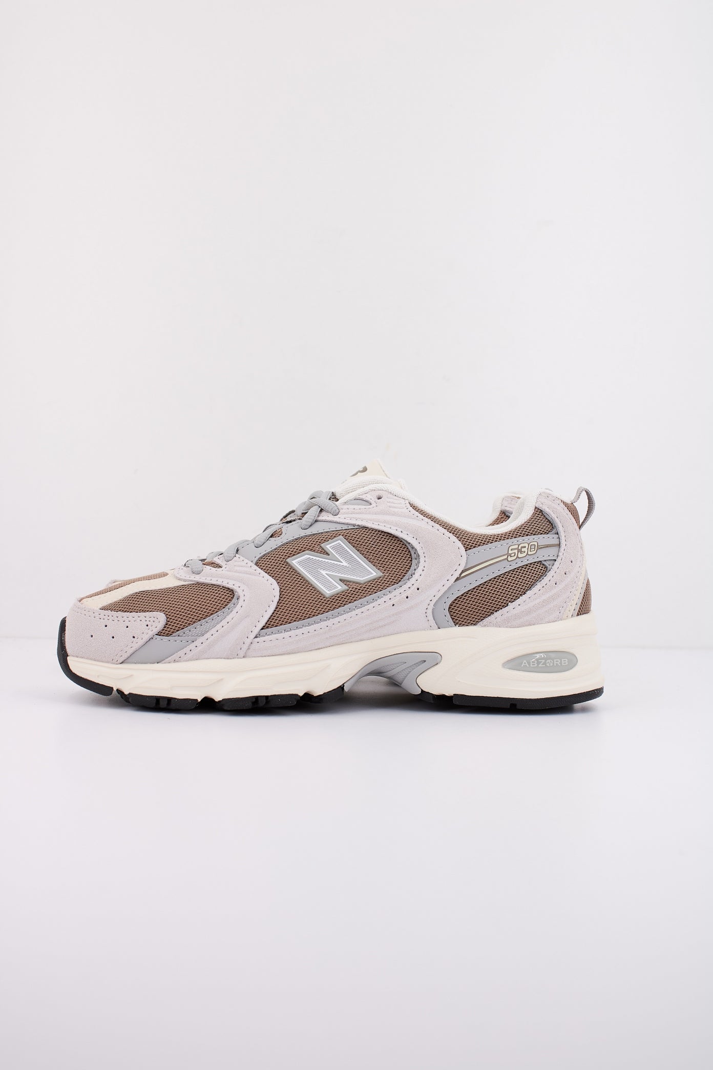 NEW BALANCE MR en color MARRON  (1)