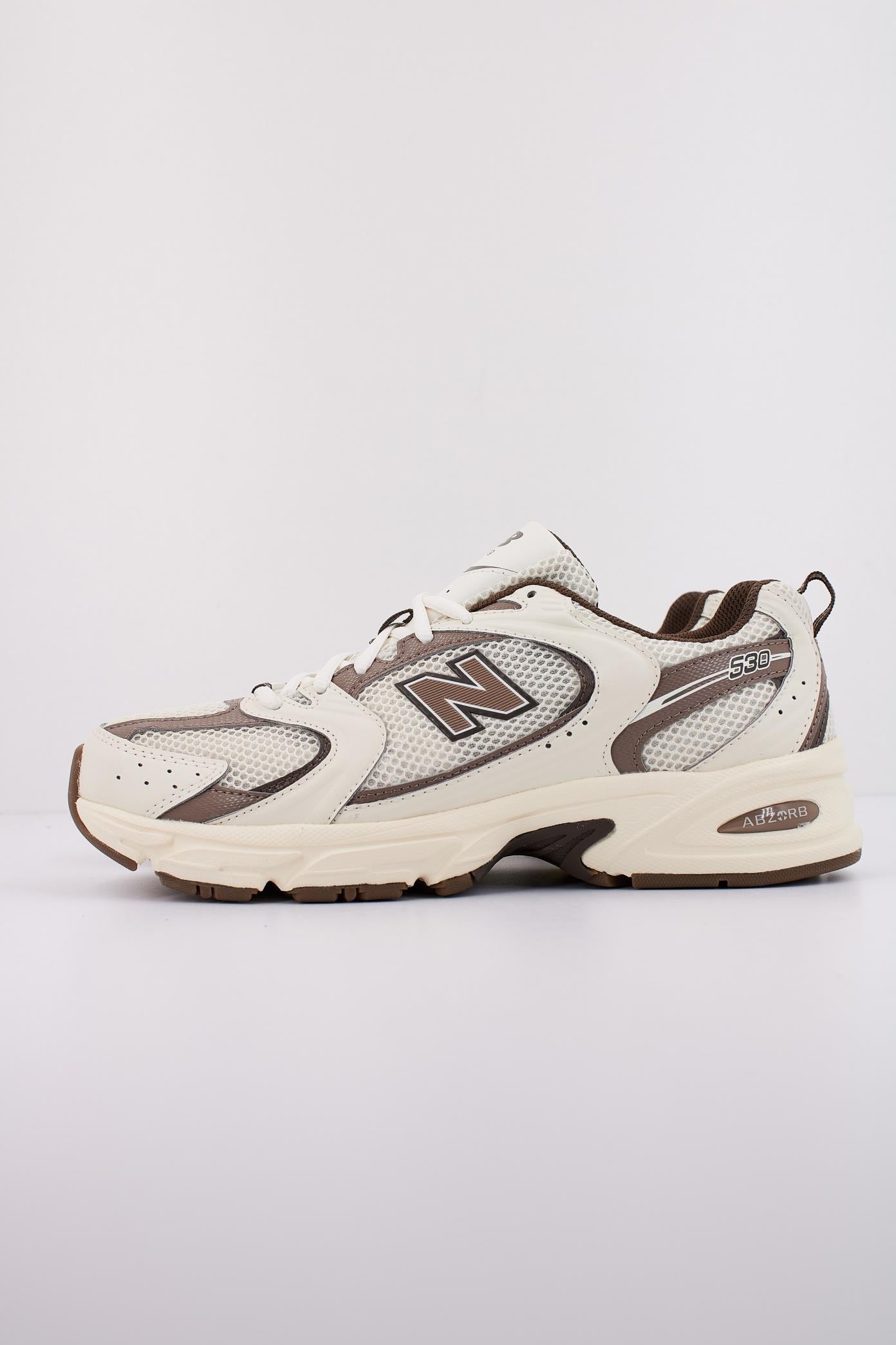 NEW BALANCE MR  en color MARRON  (1)