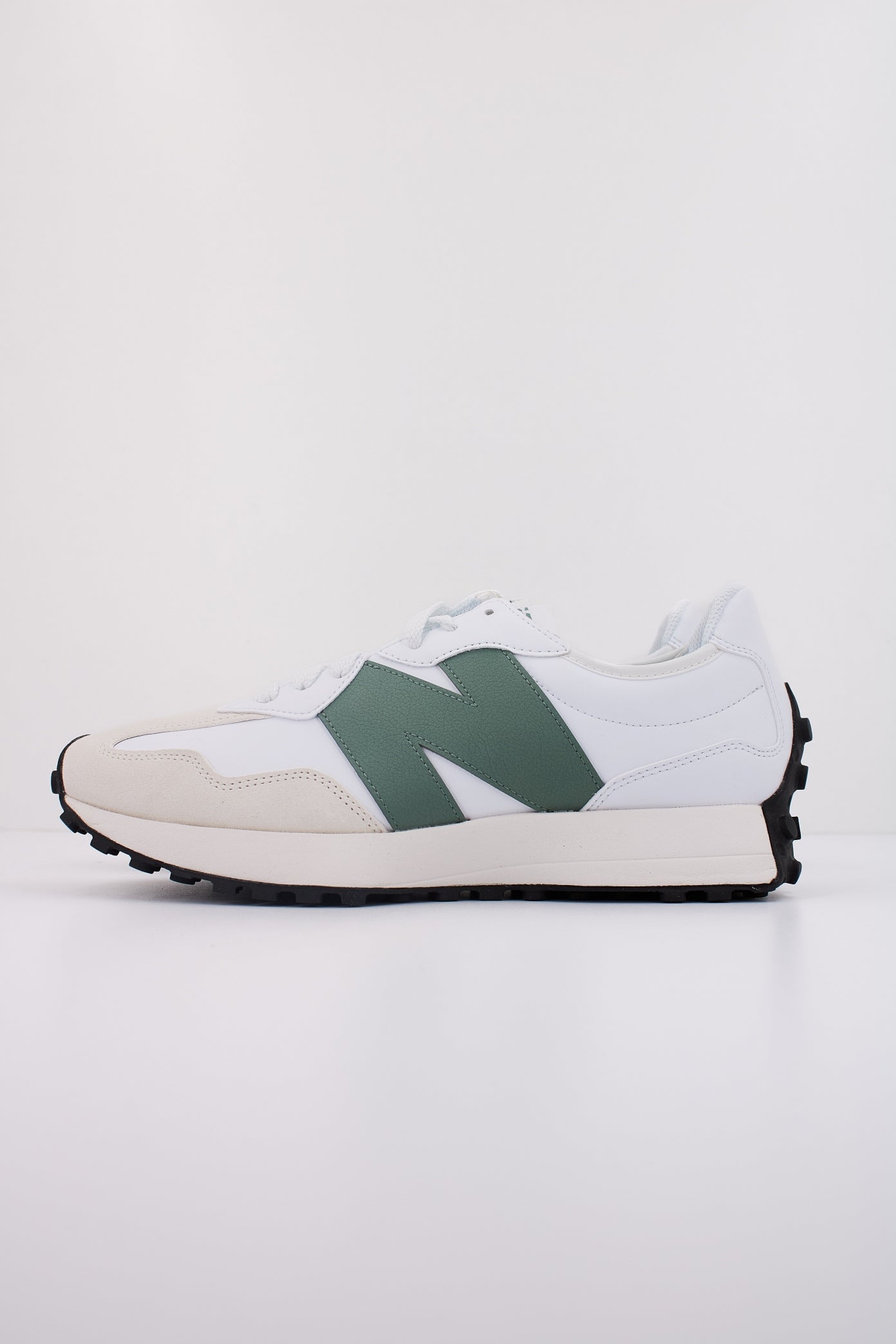 NEW BALANCE U SKC en color BLANCO  (1)