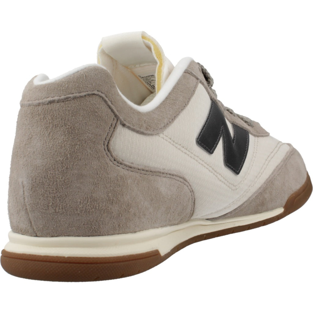 NEW BALANCE URC PMB COURT en color GRIS  (3)