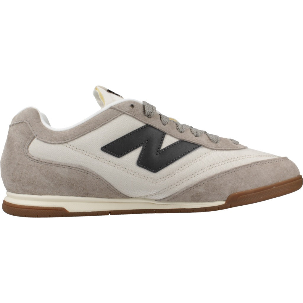 NEW BALANCE URC PMB COURT en color GRIS  (4)