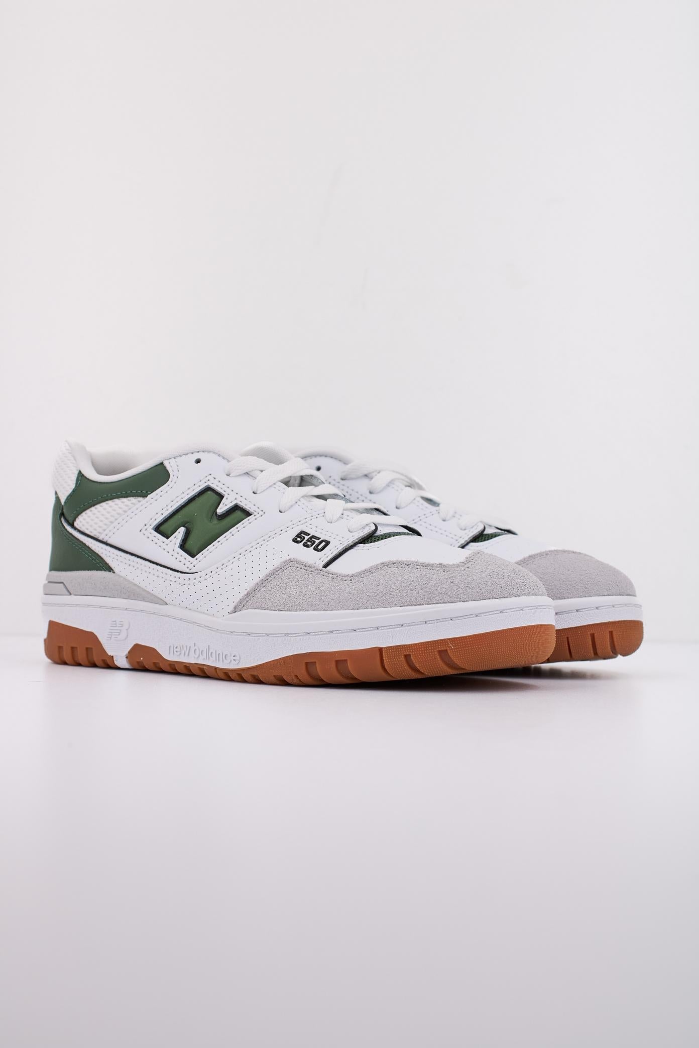 NEW BALANCE BB ESB en color BLANCO  (2)